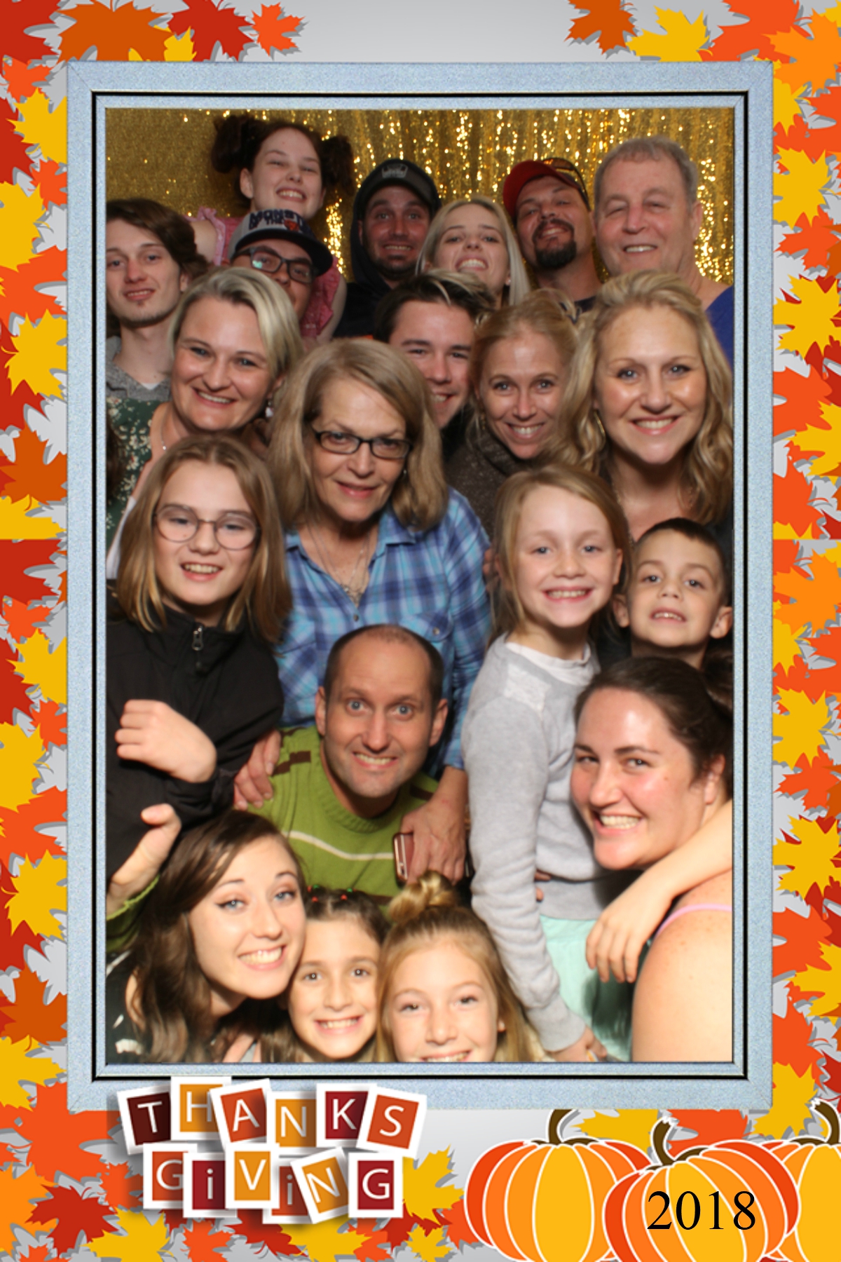 Thanksgiving 2018 | View more photos from the event at gallery.niknoxphotobox.com/u/NiKnox-Photo-Box/Thanksgiving-2018